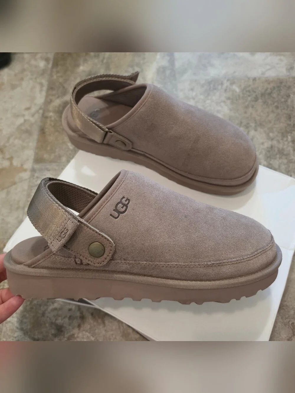 UGG Goldencoast Clog II Suede Mule Clogs - Men Size 10 / EU 43 / Women's 11-12